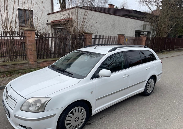Toyota Avensis cena 7500 przebieg: 324000, rok produkcji 2004 z Radłów małe 67